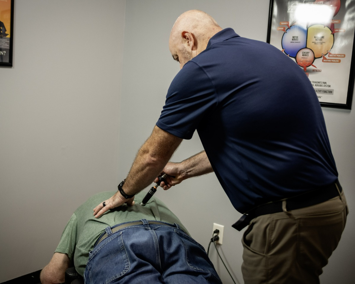 Is Spinal Decompression Right for You? What Patients Should Know 2 Is Spinal Decompression Right for You? What Patients Should Know