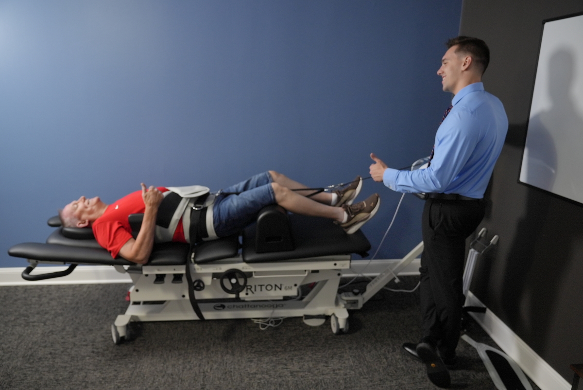 Managing Sciatica Pain with Chiropractic Treatment: What to Expect 2 Managing Sciatica Pain with Chiropractic Treatment: What to Expect
