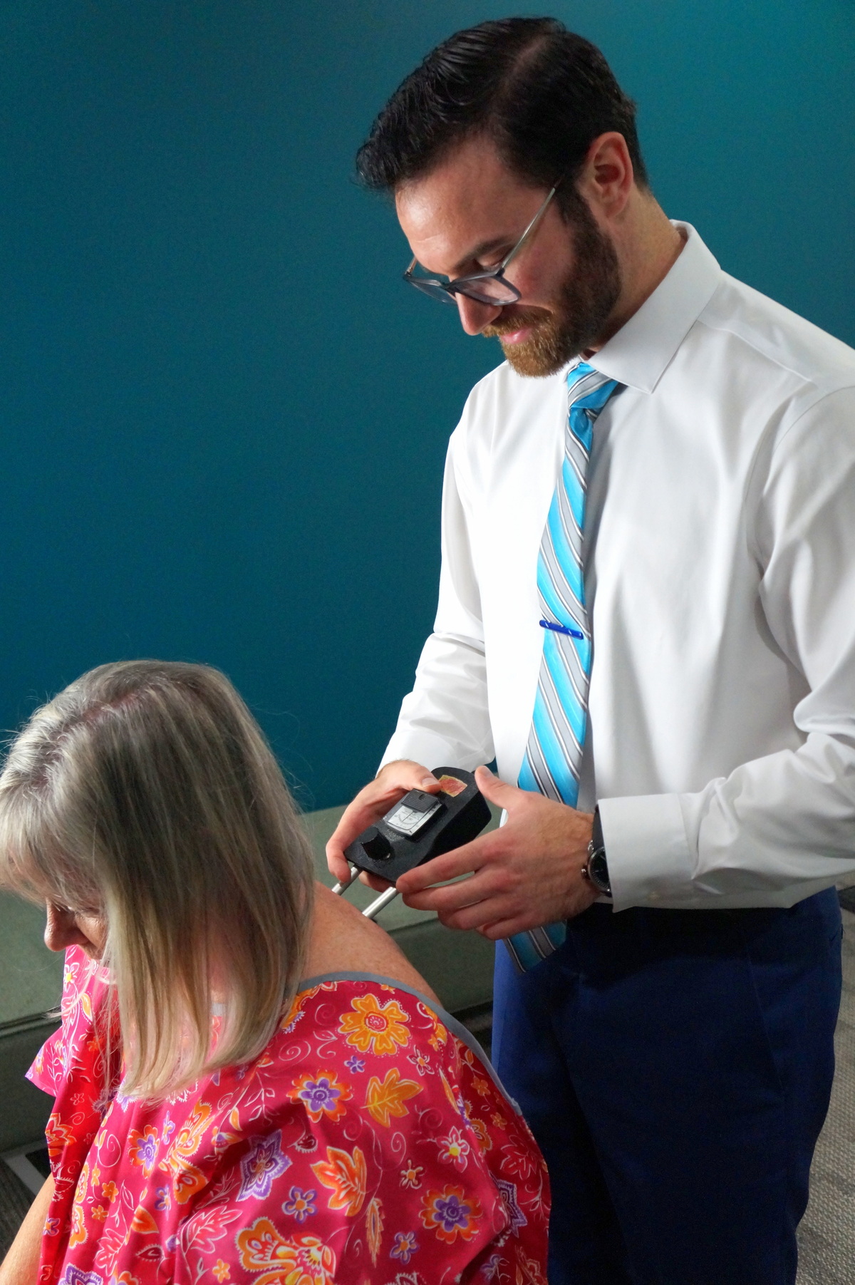 Is Chiropractic Care Safe and Effective for Back Pain? 2 Is Chiropractic Care Safe and Effective for Back Pain?