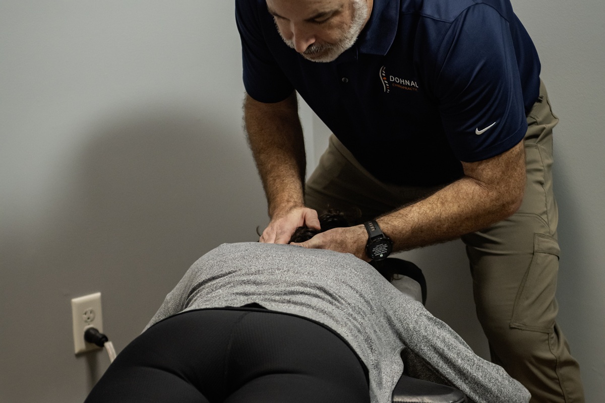 Chiropractic Techniques for Neck Pain: What to Expect During Treatment 1 Chiropractic Techniques for Neck Pain: What to Expect During Treatment